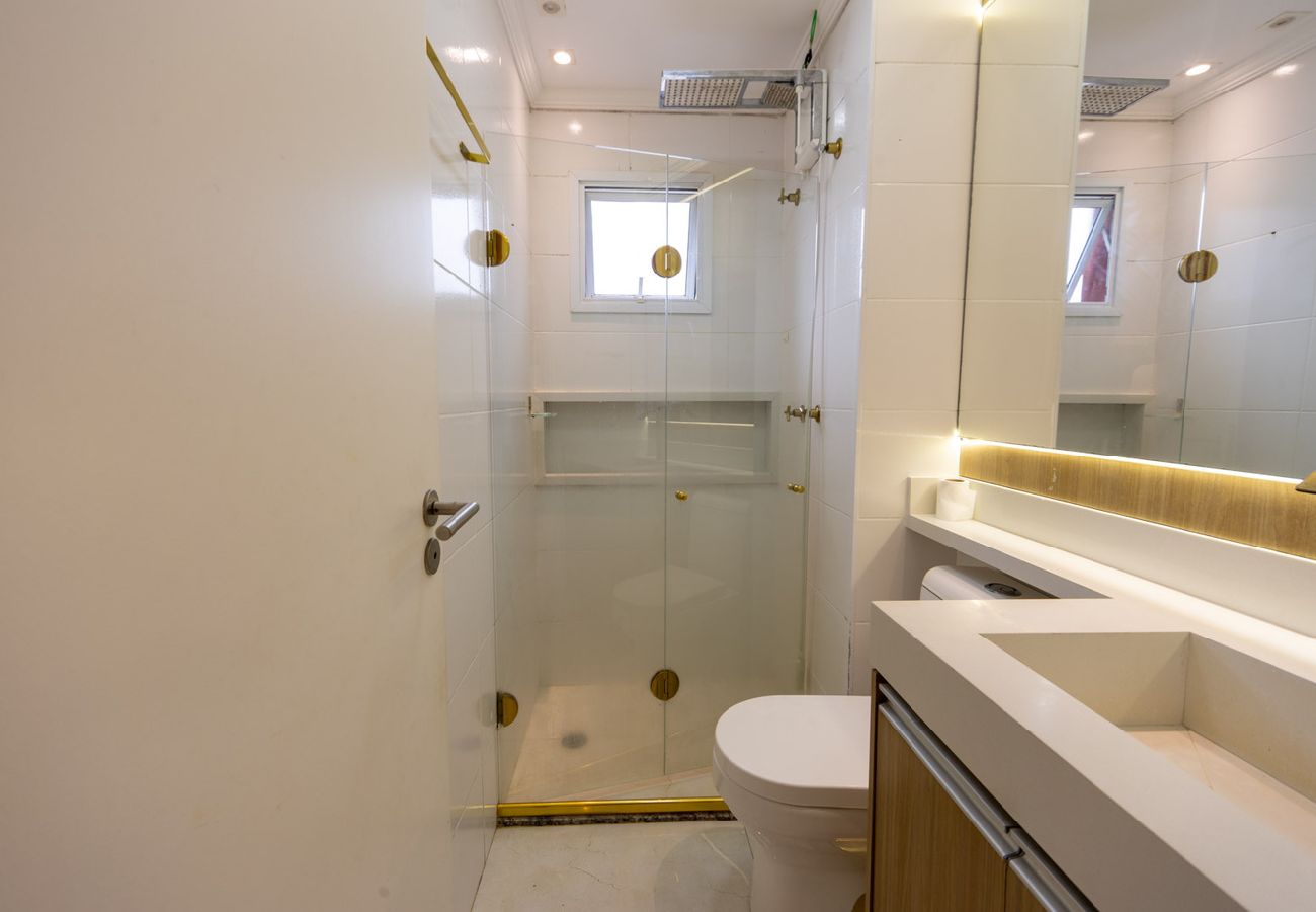 Apartamento em Guarujá - Apto c Piscina e Brinquedoteca a 400m da praia Apartamento em Guarujá - Apto c Piscina e Brinquedoteca a 400m da praia