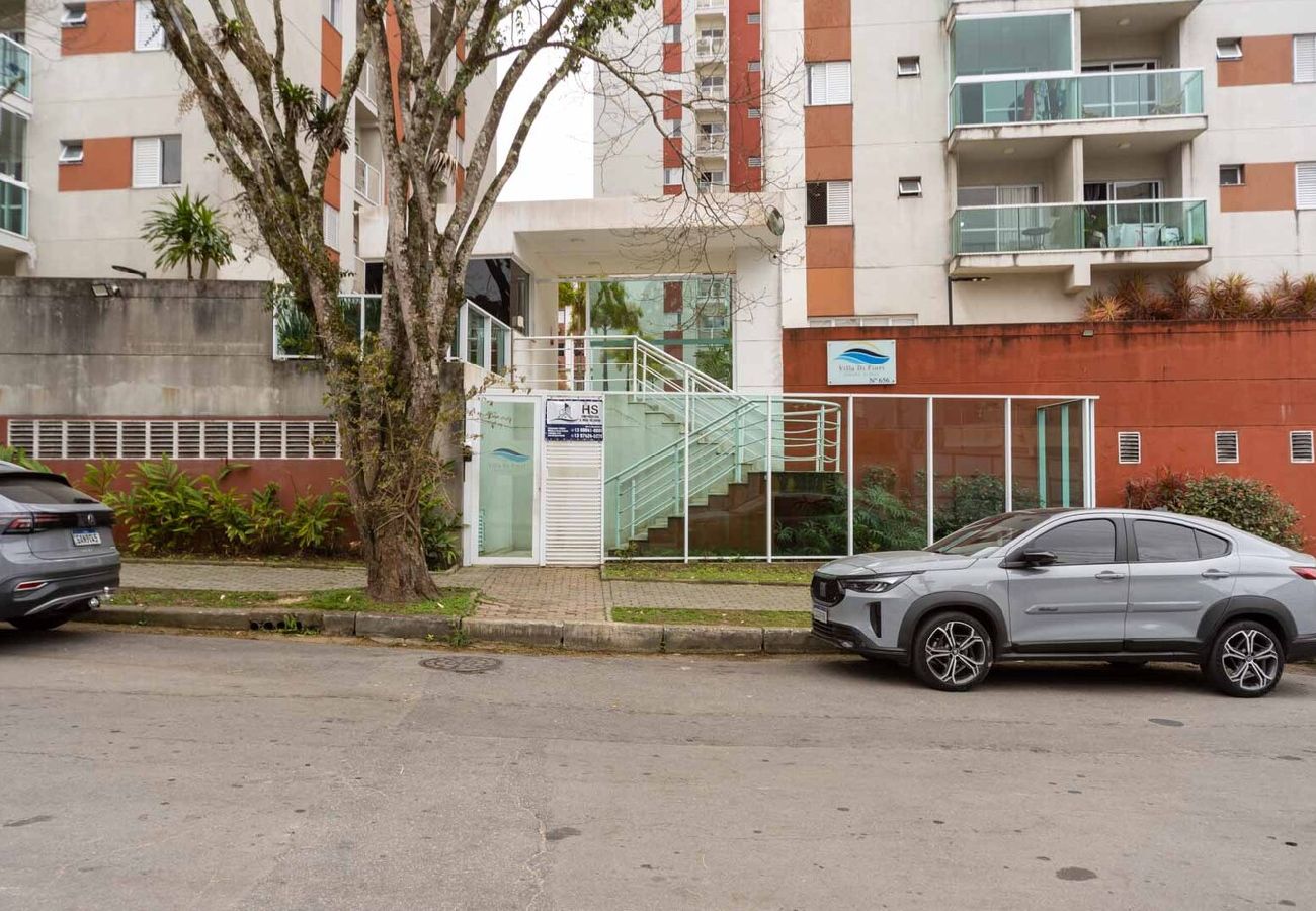 Apartamento em Guarujá - Apto c Piscina e Brinquedoteca a 400m da praia Apartamento em Guarujá - Apto c Piscina e Brinquedoteca a 400m da praia