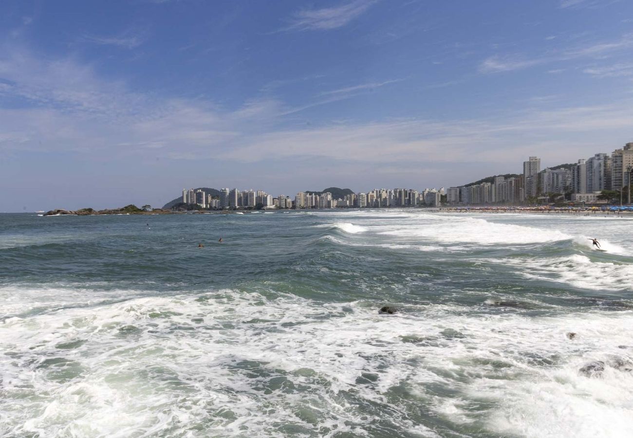 Apartamento em Guarujá - Apto c Piscina e Brinquedoteca a 400m da praia Apartamento em Guarujá - Apto c Piscina e Brinquedoteca a 400m da praia