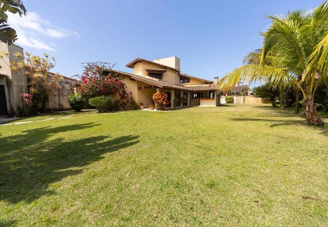 Casa em Itanhaém - Casa com Área Gourmet e Quintal a 200 m da Praia Casa em Itanhaém - Casa com Área Gourmet e Quintal a 200 m da Praia