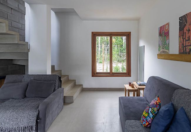 Casa em Arraial D'Ajuda - ITAKAÁ RESERVA: Piscina, Hidro e Churrasque Casa em Arraial D'Ajuda - ITAKAÁ RESERVA: Piscina, Hidro e Churrasque