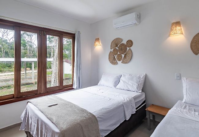 Casa em Arraial D'Ajuda - ITAKAÁ RESERVA: Piscina, Hidro e Churrasque Casa em Arraial D'Ajuda - ITAKAÁ RESERVA: Piscina, Hidro e Churrasque