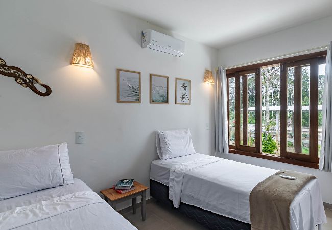 Casa em Arraial D'Ajuda - ITAKAÁ RESERVA: Piscina, Hidro e Churrasque Casa em Arraial D'Ajuda - ITAKAÁ RESERVA: Piscina, Hidro e Churrasque