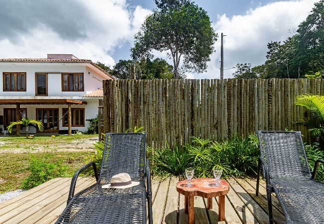 Casa em Arraial D'Ajuda - ITAKAÁ RESERVA: Piscina, Hidro e Churrasque Casa em Arraial D'Ajuda - ITAKAÁ RESERVA: Piscina, Hidro e Churrasque