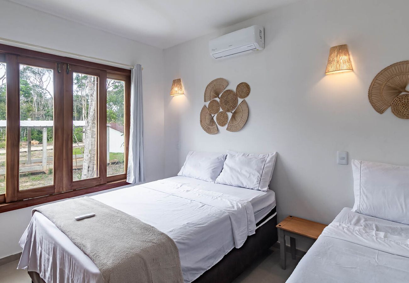 Casa em Arraial D'Ajuda - ITAKAÁ RESERVA: Piscina, Hidro e Churrasque Casa em Arraial D'Ajuda - ITAKAÁ RESERVA: Piscina, Hidro e Churrasque