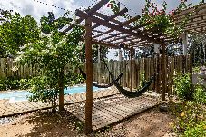 Apartamento em Arraial D'Ajuda - ITAKAÁ STUDIO: Piscina, Hidro e Quadra em Arraial