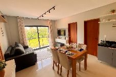 Apartamento em Japaratinga - Apto com 2 Suítes, Piscina e Jogos a 100m da praia