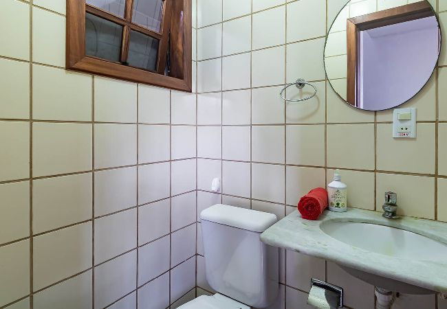 Casa em Porto Seguro - Casa com Piscina a 300m da Praia de Taperapuã Casa em Porto Seguro - Casa com Piscina a 300m da Praia de Taperapuã