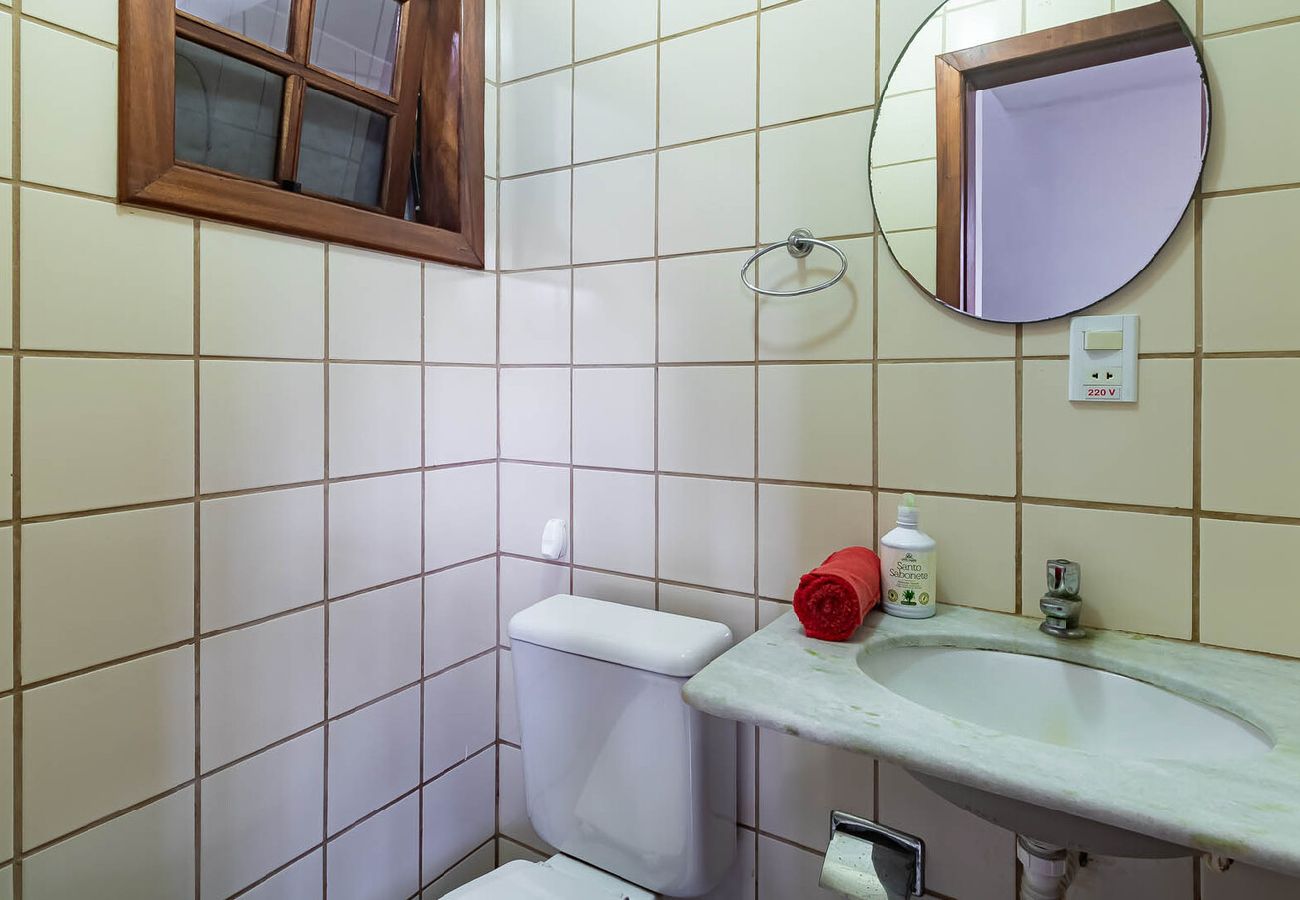 Casa em Porto Seguro - Casa com Piscina a 300m da Praia de Taperapuã Casa em Porto Seguro - Casa com Piscina a 300m da Praia de Taperapuã