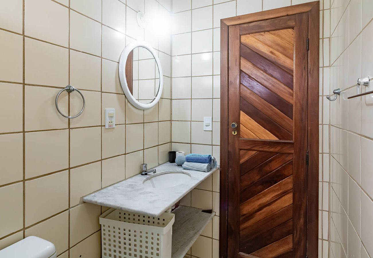 Casa em Porto Seguro - Casa com Piscina a 300m da Praia de Taperapuã Casa em Porto Seguro - Casa com Piscina a 300m da Praia de Taperapuã