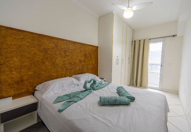 Apartamento em Praia Grande - Apto c Churrasqueira e Garagem na Praia da Caiçara Apartamento em Praia Grande - Apto c Churrasqueira e Garagem na Praia da Caiçara