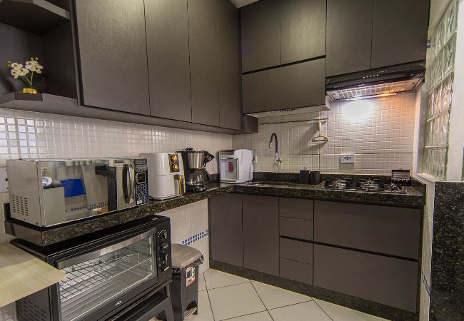 Apartamento em Praia Grande - Apto c Churrasqueira e Garagem na Praia da Caiçara Apartamento em Praia Grande - Apto c Churrasqueira e Garagem na Praia da Caiçara