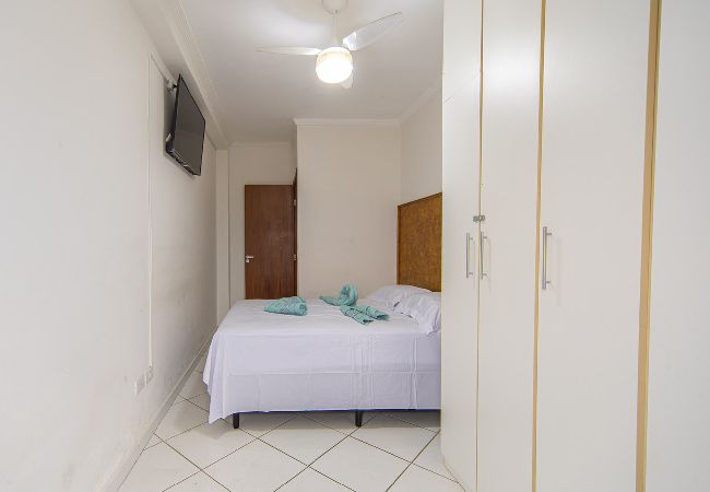 Apartamento em Praia Grande - Apto c Churrasqueira e Garagem na Praia da Caiçara Apartamento em Praia Grande - Apto c Churrasqueira e Garagem na Praia da Caiçara