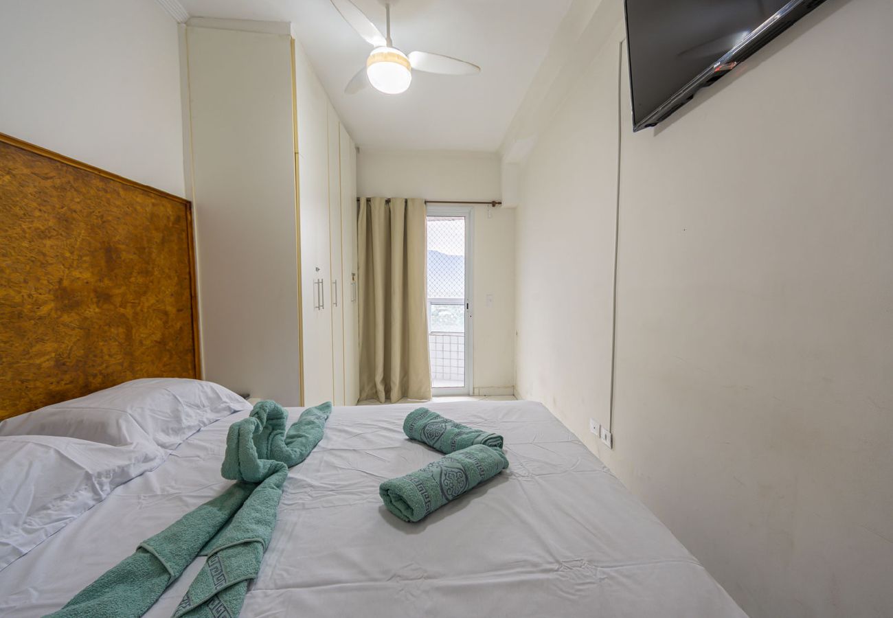 Apartamento em Praia Grande - Apto c Churrasqueira e Garagem na Praia da Caiçara Apartamento em Praia Grande - Apto c Churrasqueira e Garagem na Praia da Caiçara