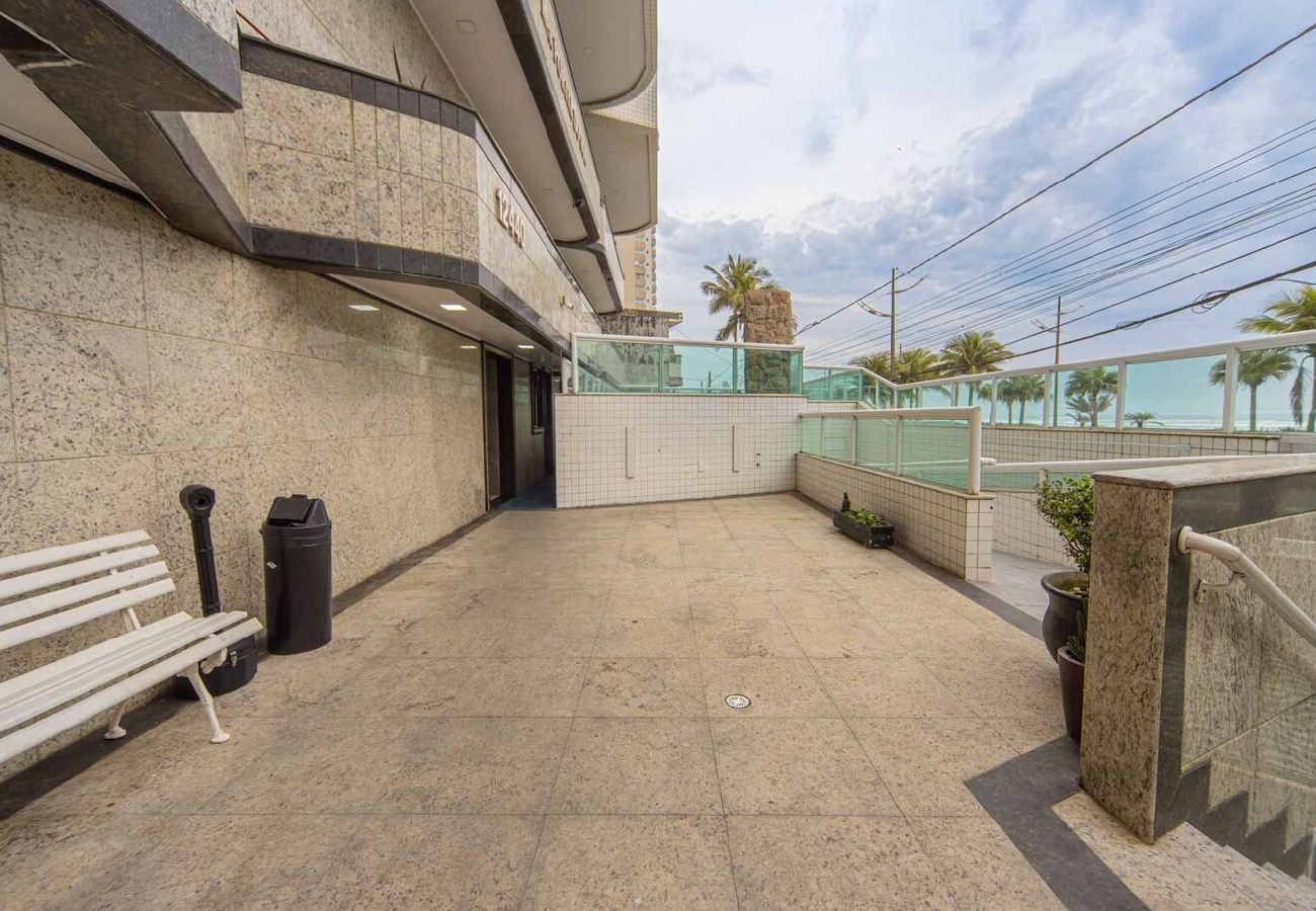 Apartamento em Praia Grande - Apto c Churrasqueira e Garagem na Praia da Caiçara Apartamento em Praia Grande - Apto c Churrasqueira e Garagem na Praia da Caiçara