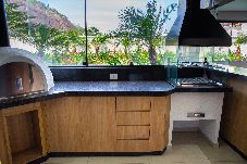 Apartamento em Caraguatatuba - Apto com Piscina, Churrasqueira a 85 m da Praia