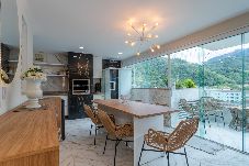 Apartamento em Itacurussá - Loft c Varanda, Piscina e Academia em Itacuruçá