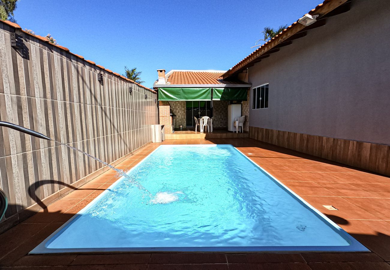 Casa em Avaré - Casa c Piscina e Churrasqueira na Represa de Avaré
