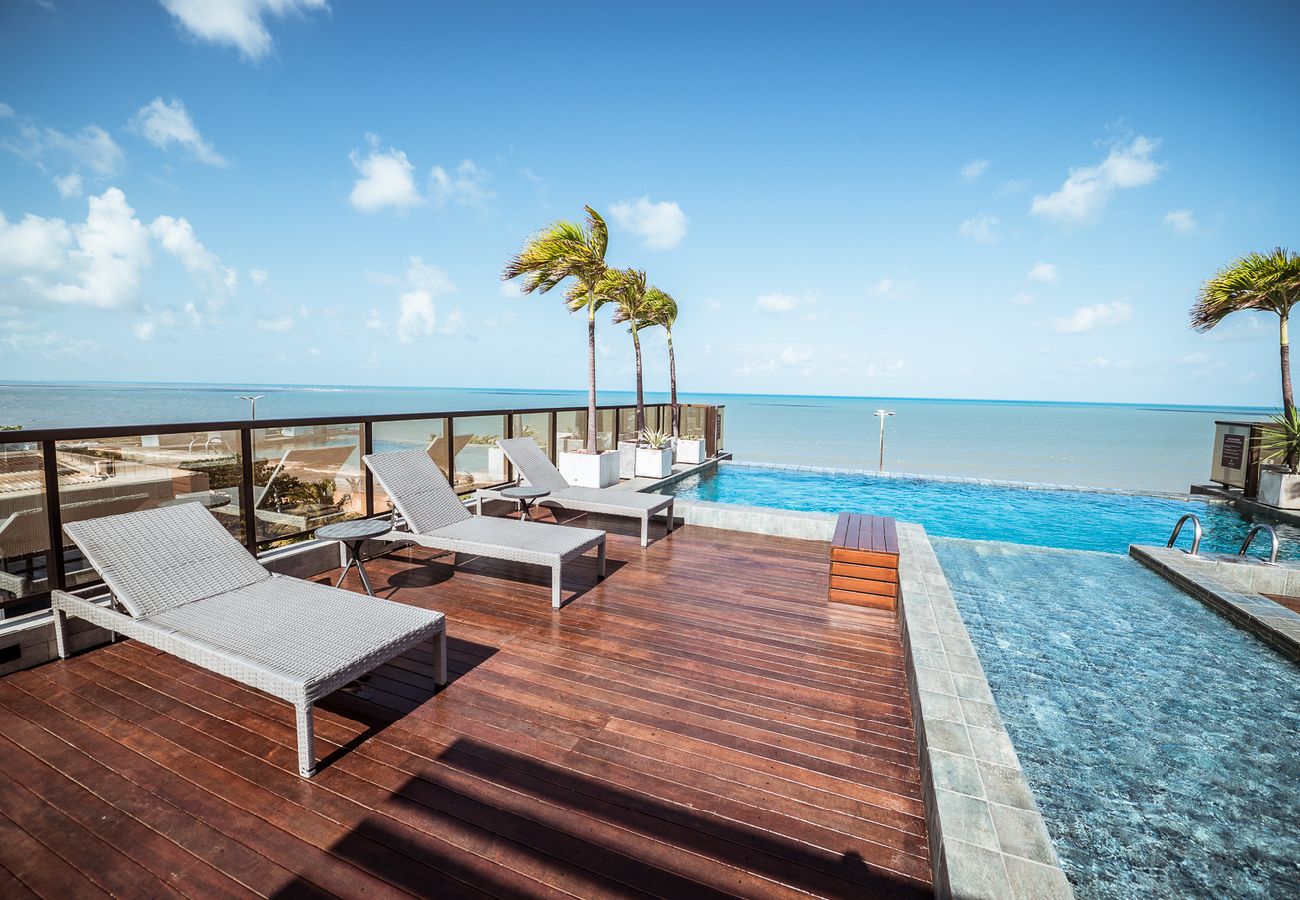 Apartamento em João Pessoa - Flat Beira-mar c Piscina e Academia em Manaíra