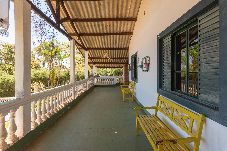 Casa em  - Casa de Campo com Piscina e Lareira em Bragança