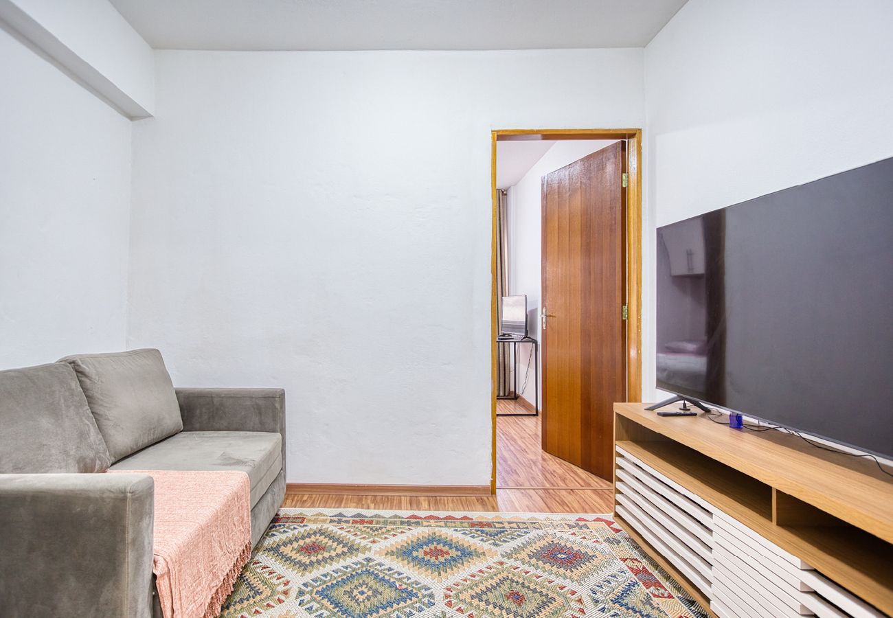 Apartamento em  - Apartamento c Fechadura Eletrônica a 200m do Metrô