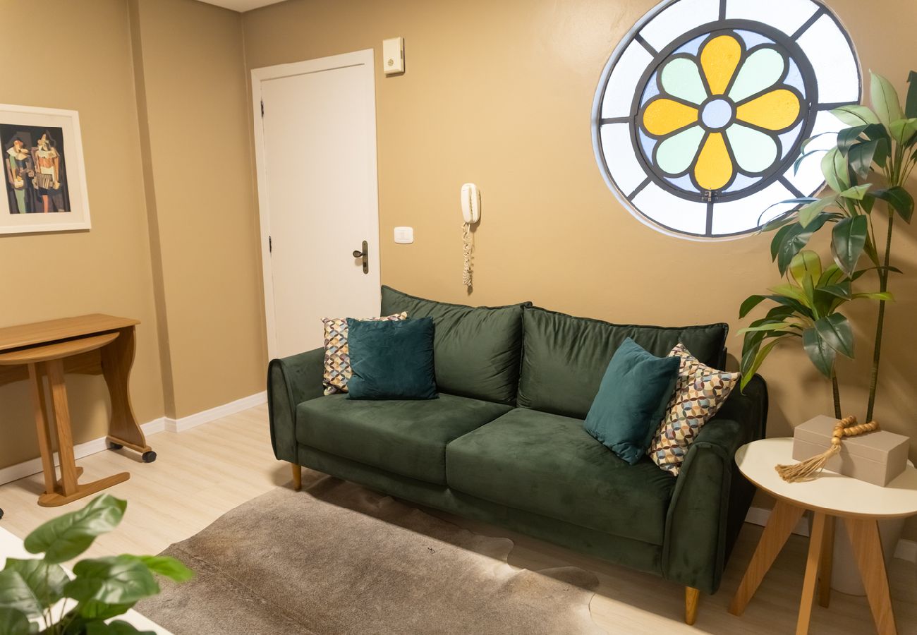 Apartamento em  - Apto Pet Friendly com Garagem no Centro