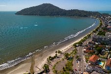 Apartamento em Ubatuba - Loft com Wi-Fi e Smart Lock próx. ao Projeto Tamar