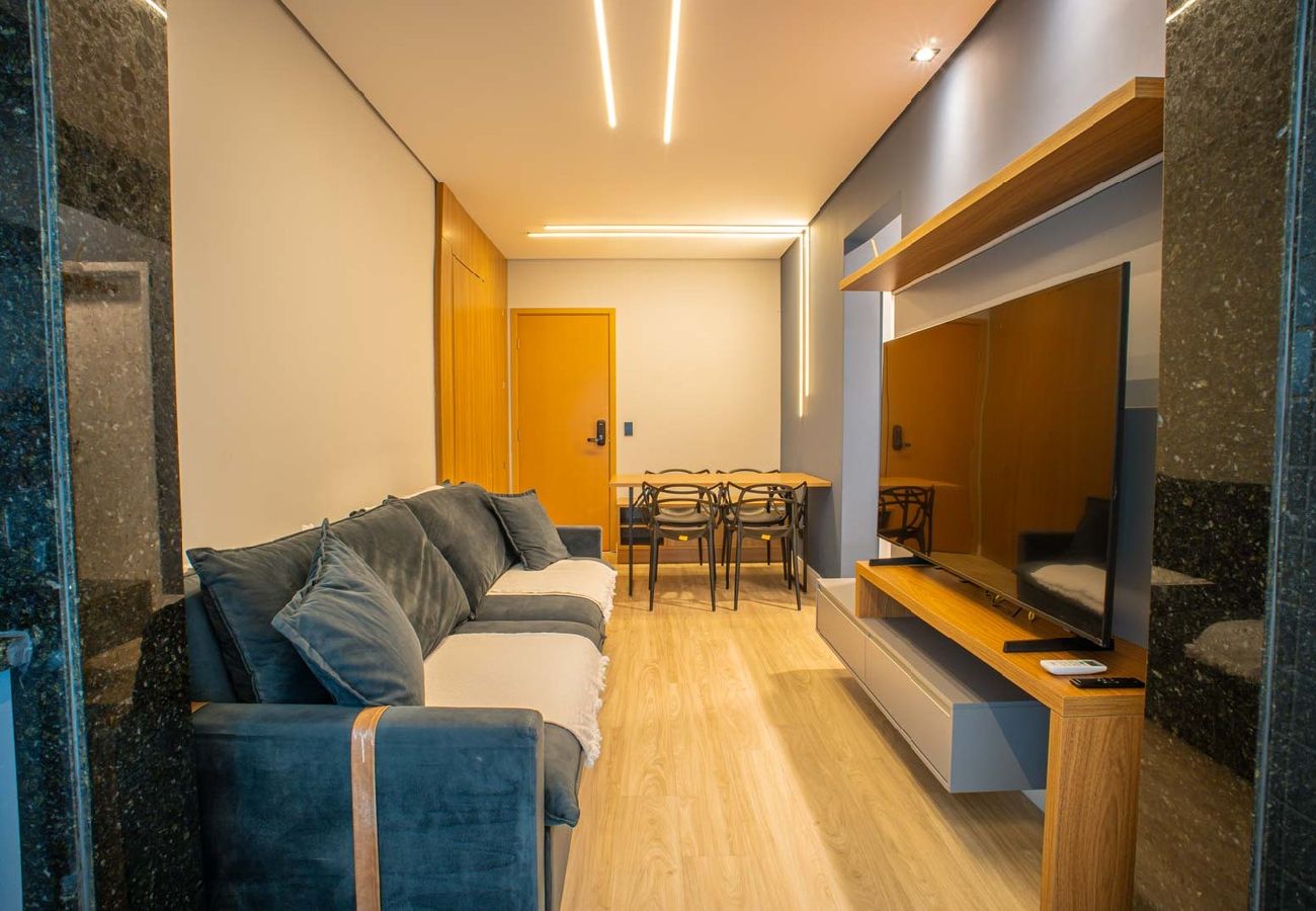 Apartamento em  - Apto com Ar-condicionado e Churrasqueira Privativa