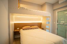 Apartamento em  - Apto com Ar-condicionado e Churrasqueira Privativa