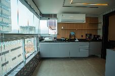Apartamento em  - Apto com Ar-condicionado e Churrasqueira Privativa