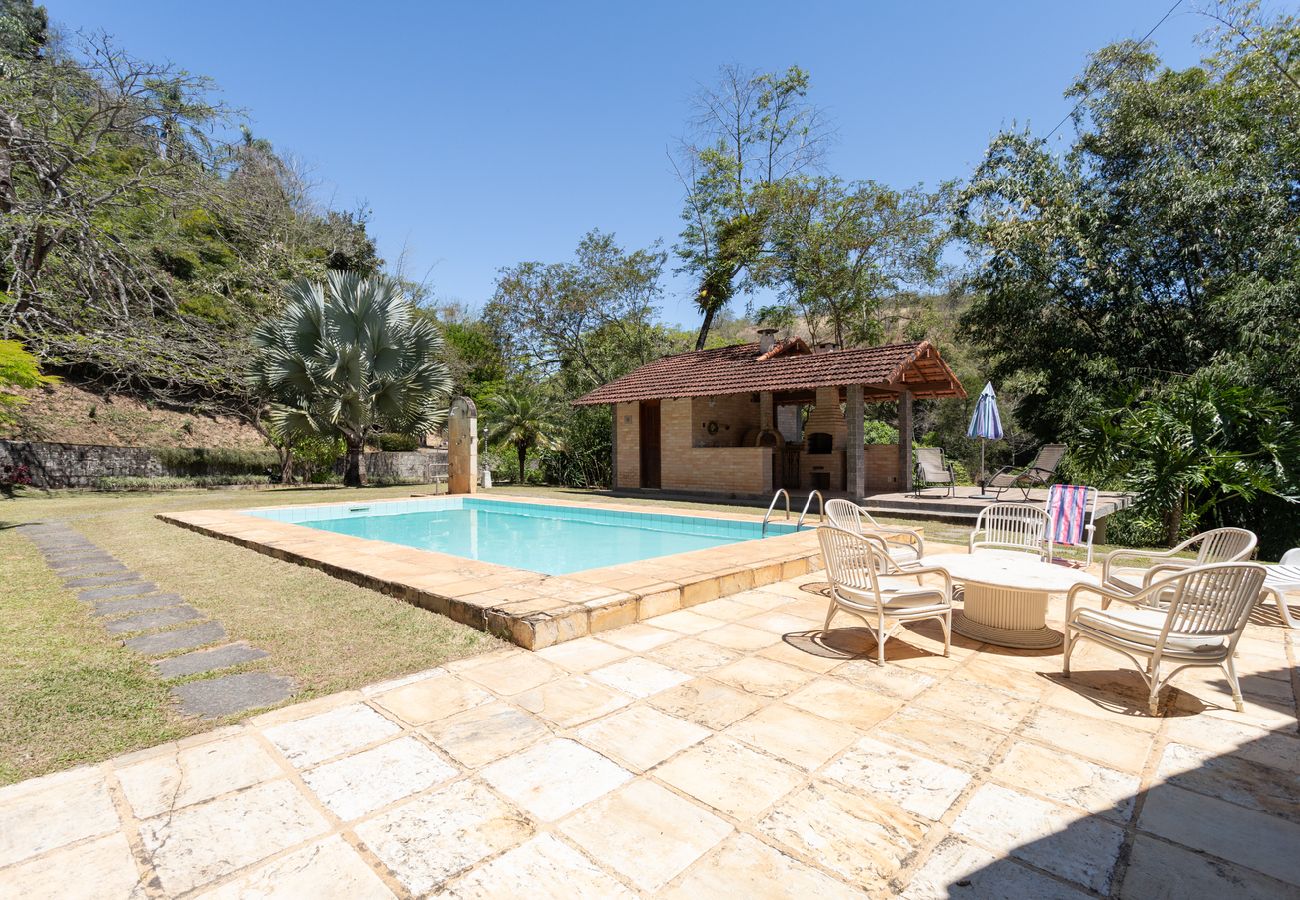 Casa em Vassouras - Sitio em Vassouras na serra com piscina e lareira