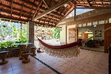 Casa em  - Sítio Rodeado de Verde c Piscina e Churrasqueira 