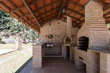 Casa em  - Sítio Rodeado de Verde c Piscina e Churrasqueira 