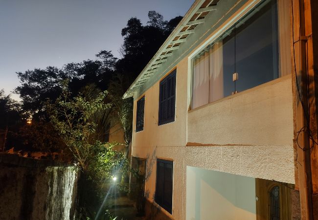 Casa em PETRÓPOLIS - Titulo provisório PAULO CASTAING D OLIVEIRA