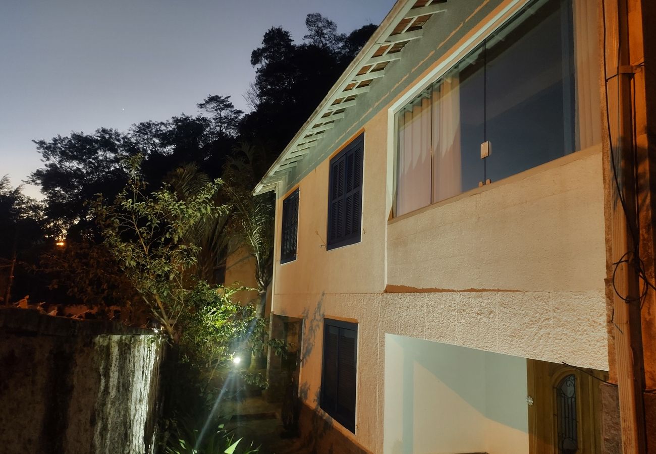 Casa em São Paulo - Titulo provisório PAULO CASTAING D OLIVEIRA