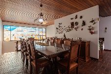 Casa em  - Casa Alto Capivari com Lareira e Salão de Jogos