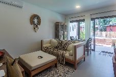 Chalé em Arraial D'Ajuda - Bangalô com Jacuzzi e Churrasqueira Privativa