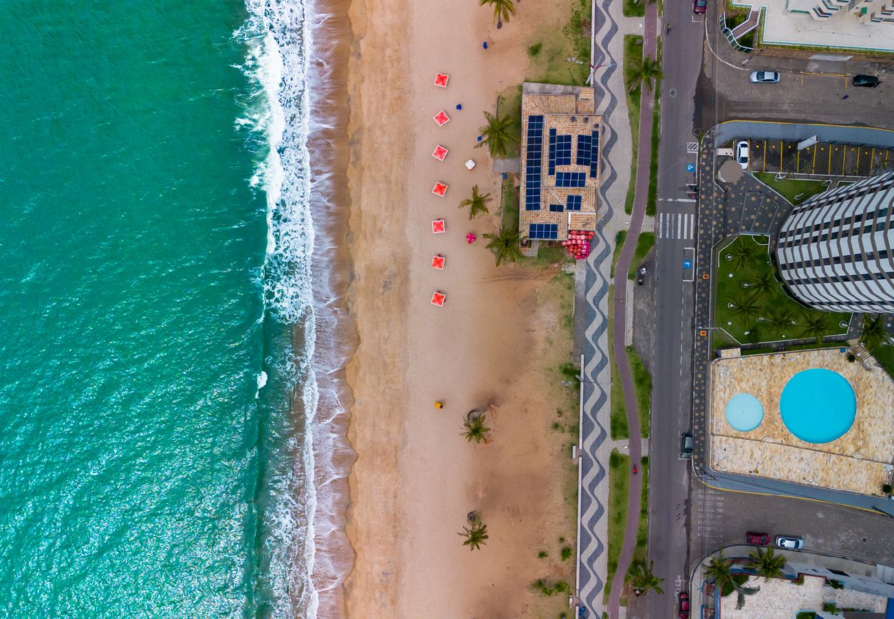 Apartamento em Caraguatatuba - Apto Pet Friendly Beira-Mar com Piscina e Garagem