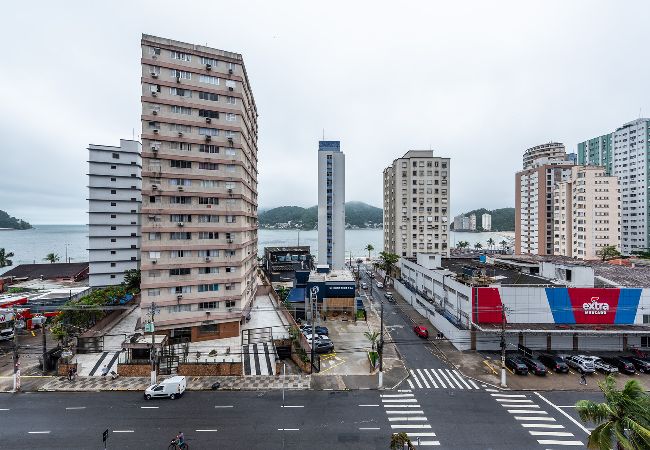 Apartamento em  - Loft Acolhedor com Estacionamento a 150m da Praia