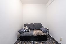 Apartamento em  - Loft Acolhedor com Estacionamento a 150m da Praia