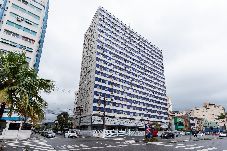 Apartamento em  - Loft Acolhedor com Estacionamento a 150m da Praia