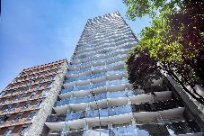 Apartamento em São Paulo - Apartamento na Sé c Academia, Piscina e Smart Lock