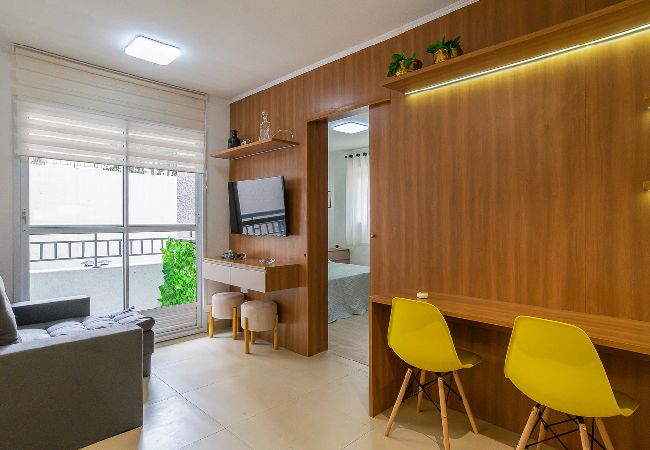 Apartamento em São Paulo - Apto com Garagem e Academia próximo ao Villa-Lobos
