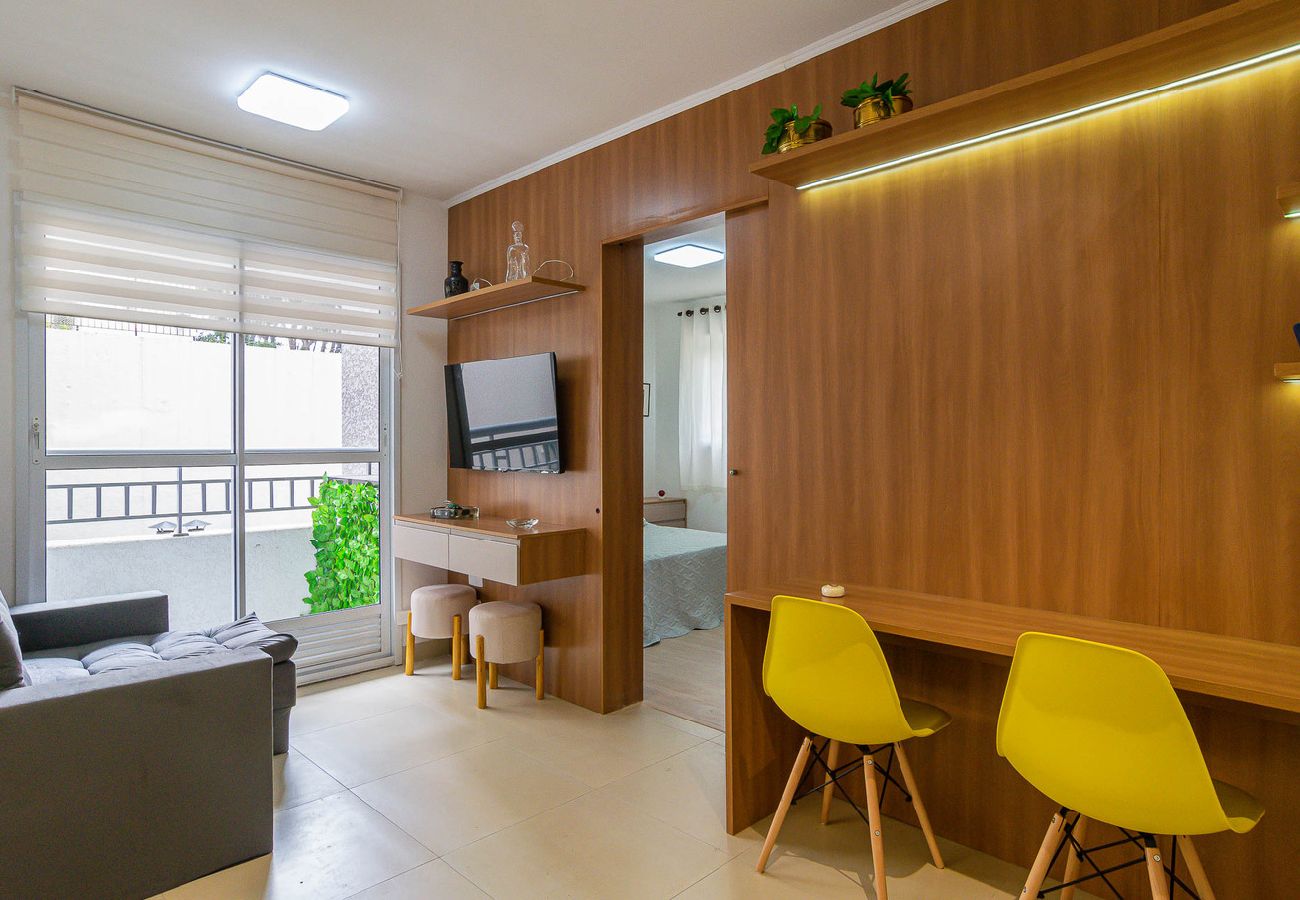 Apartamento em São Paulo - Apto com Garagem e Academia próximo ao Villa-Lobos