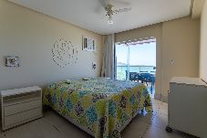 Apartamento em Guarapari - Apto Pet Friendly com 3 Suítes e Vista para o Mar