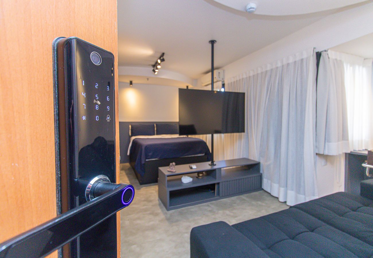 Apartamento em São Paulo - Studio Home Office, Piscina e Academia | Brooklin