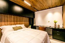 Apartamento em Barueri - Apartamento Climatizado com Garagem em Alphaville