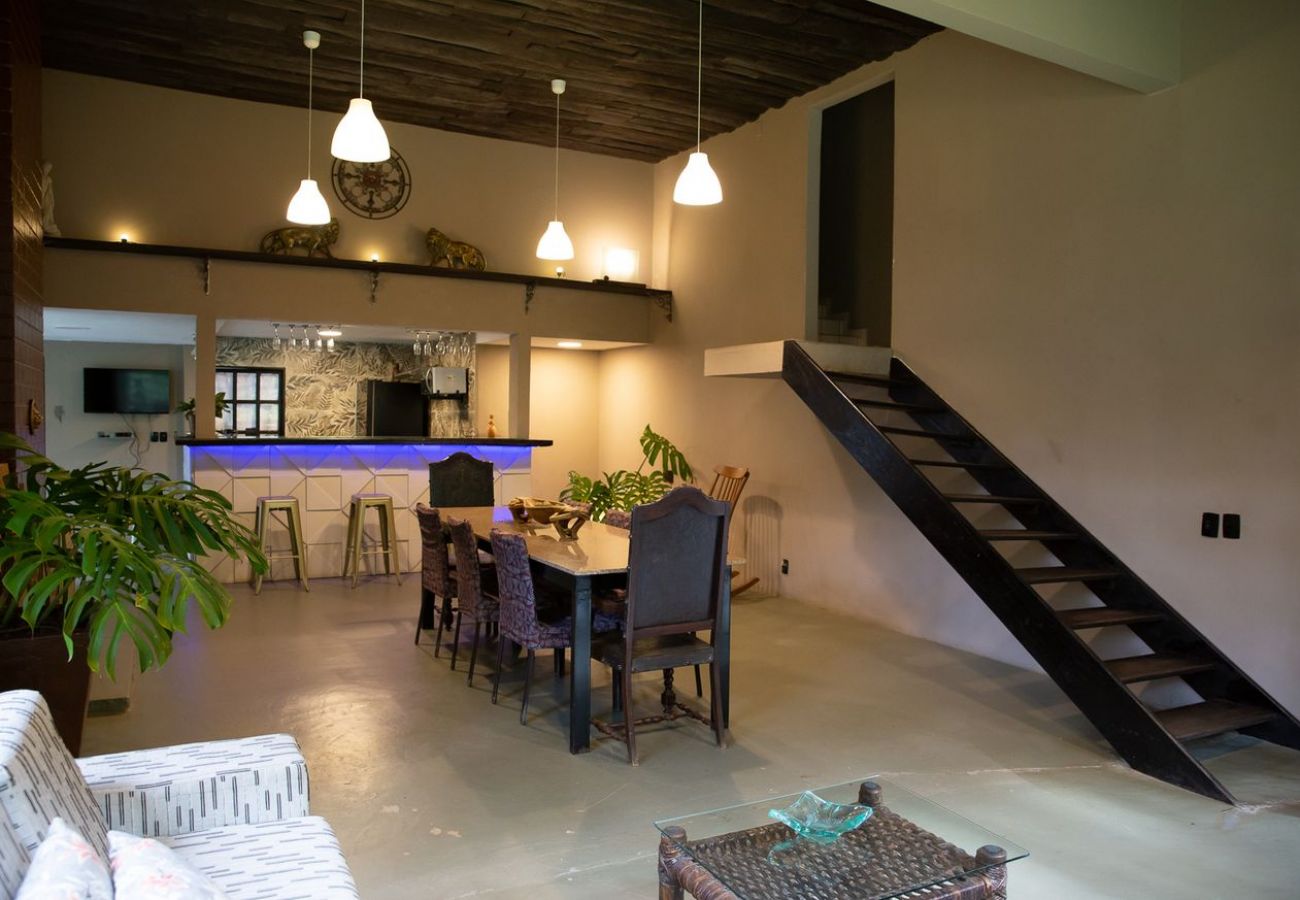 Casa em Domingos Martins - Casa Pet Friendly c 3 suítes, Lareira e Natureza