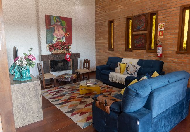 Casa em Bento Gonçalves - Casa com Vista, Lareira e Churrasqueira na Serra