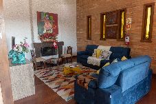 Casa em  - Casa com Vista, Lareira e Churrasqueira na Serra